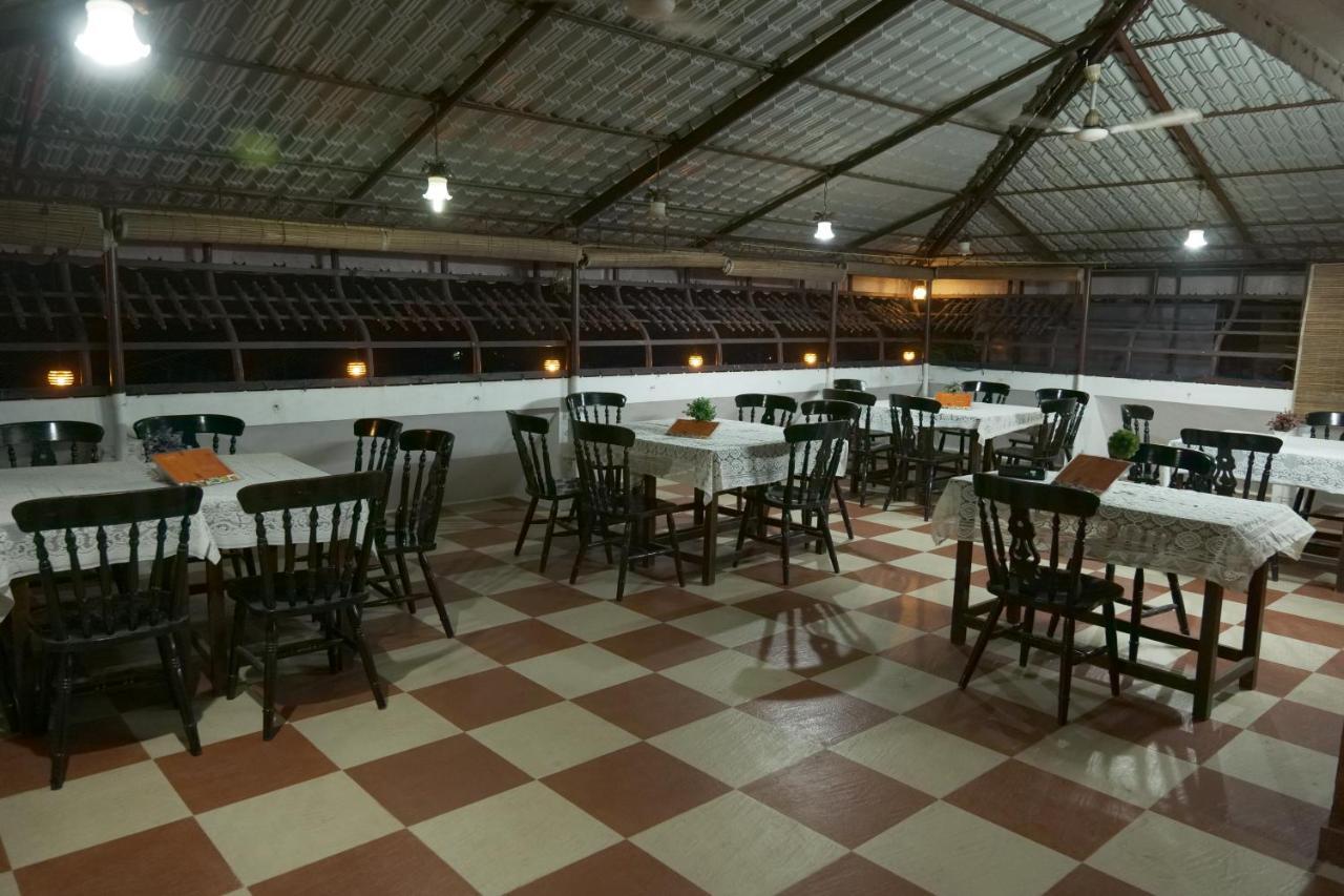 Bed & Breakfast White Rose 3*