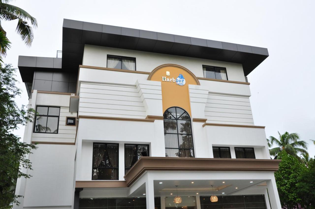 Hotel Harbour 3*