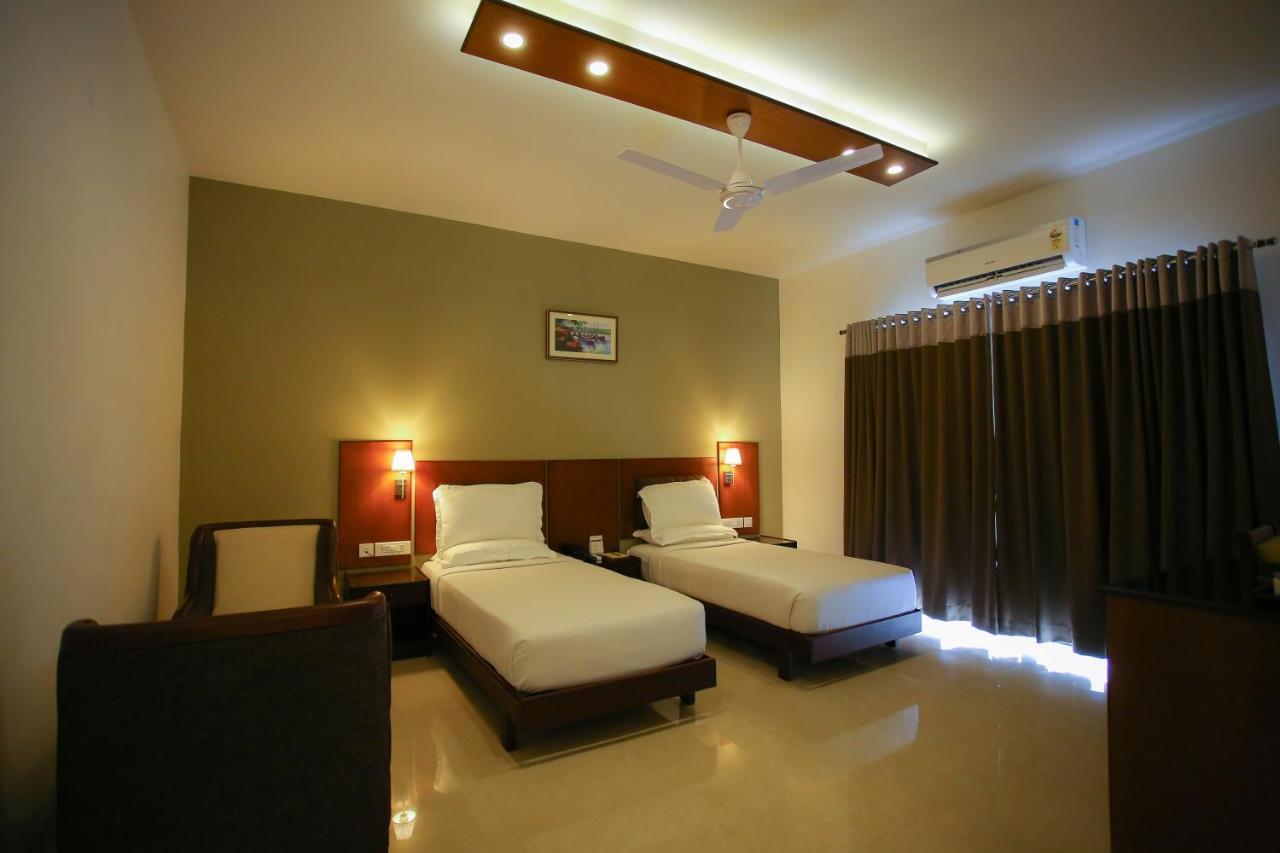 Hotel Harbour Kochi