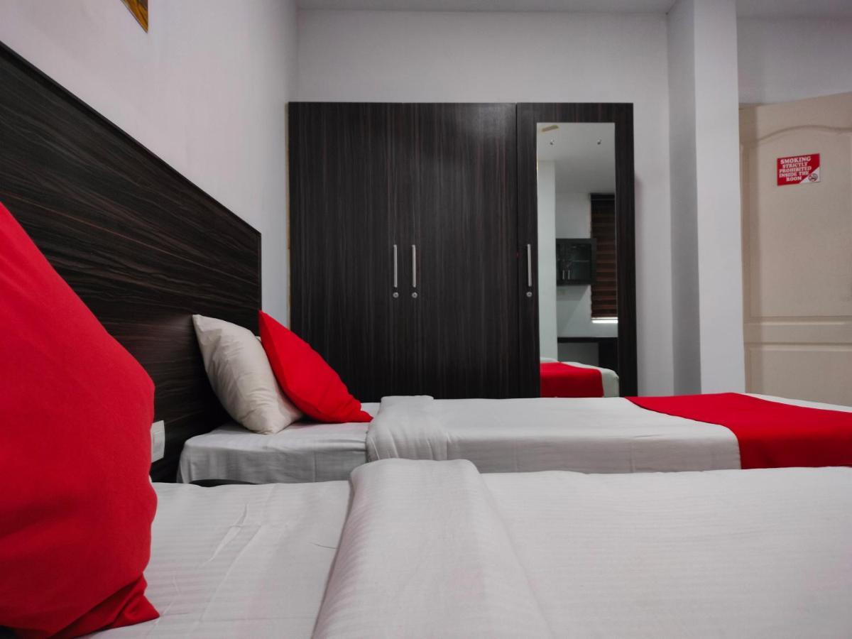 Hotel Kings Thrippunithura