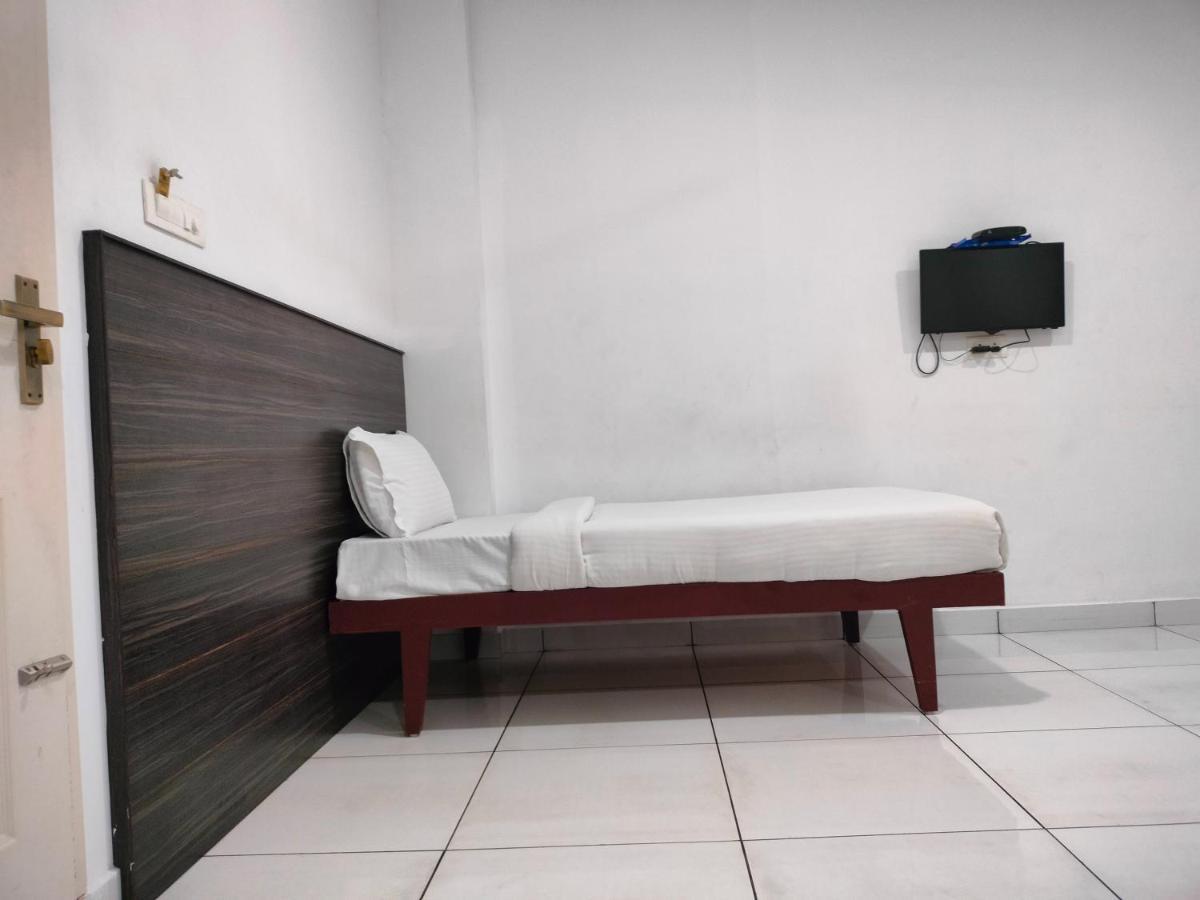 Hotel Kings Thrippunithura Kochi