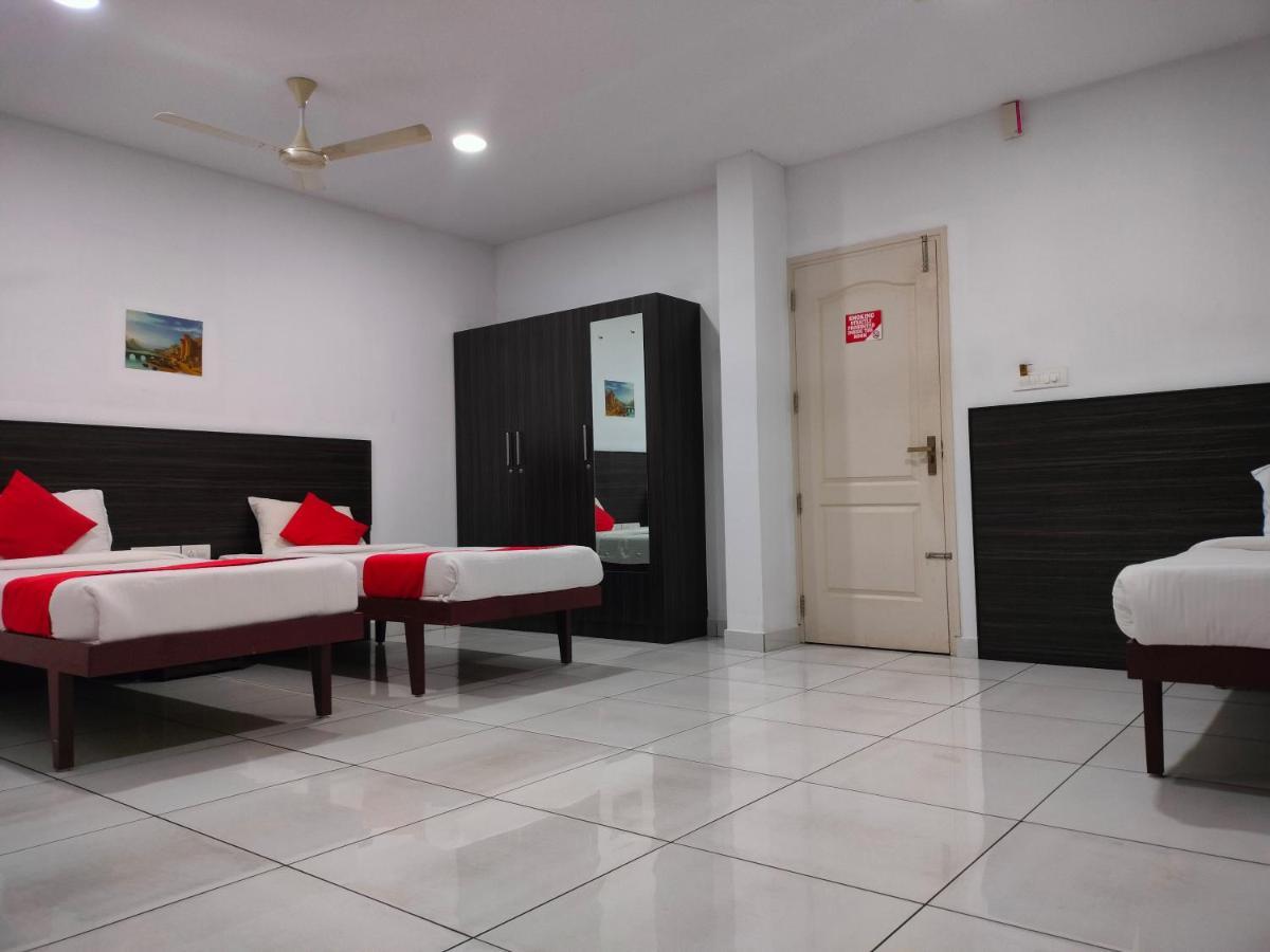 Hotel Kings Thrippunithura