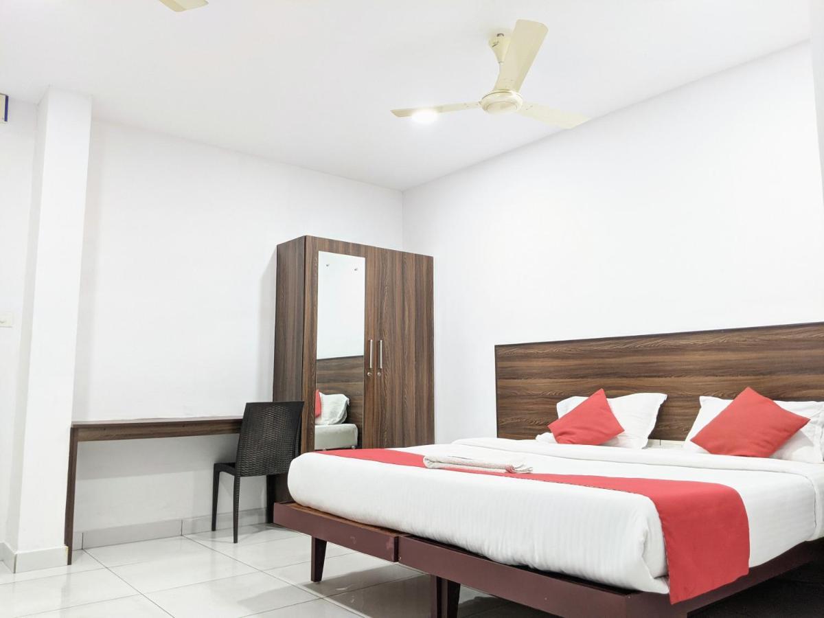 Hotel Kings Thrippunithura