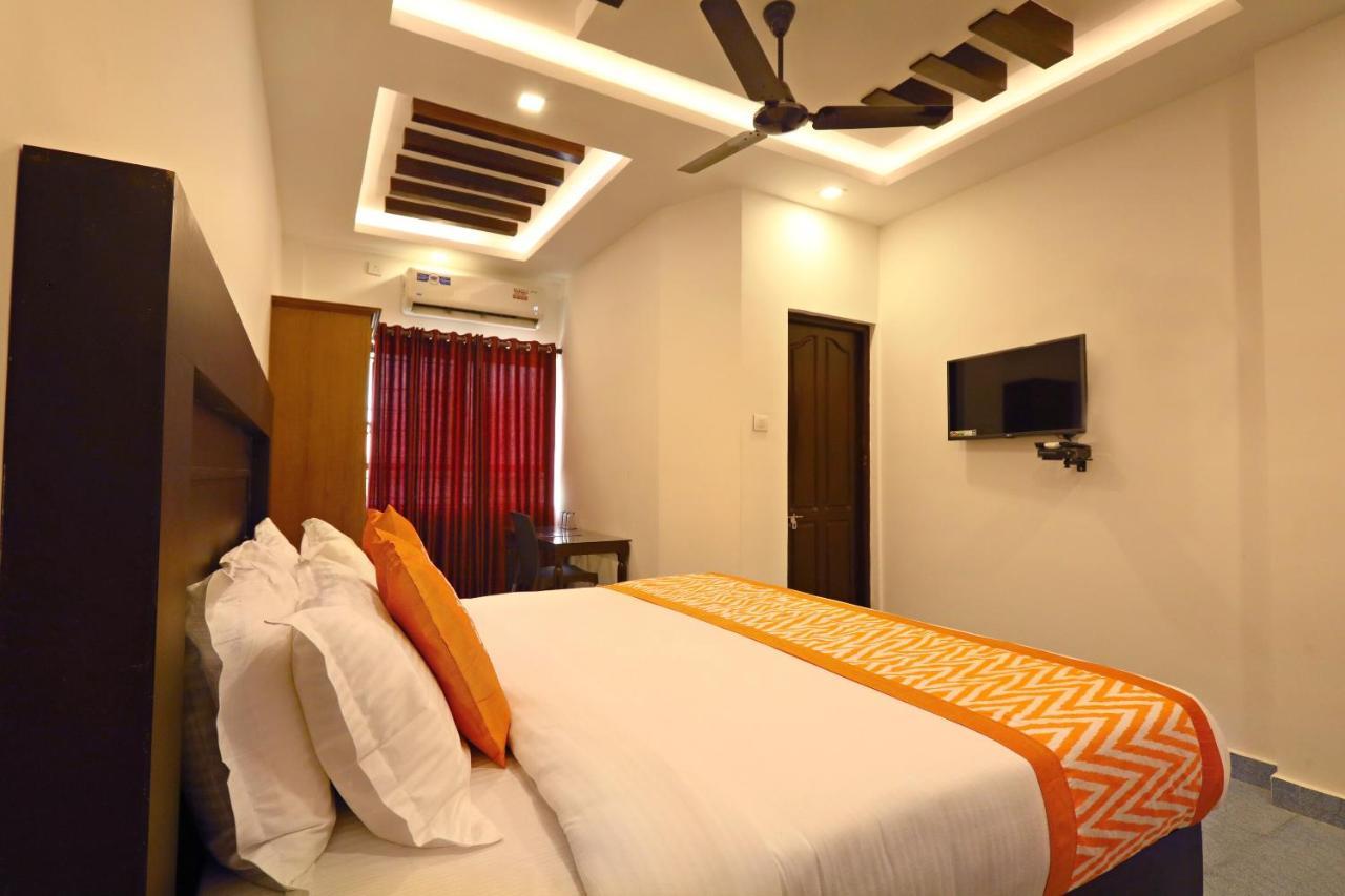 Oyo Flagship Malabar Plaza Hotel Kochi