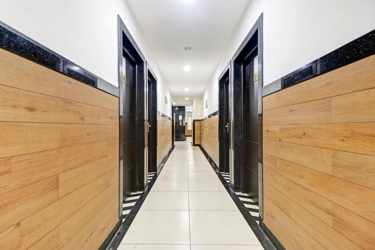 Oyo Townhouse 595 Majestic 4*