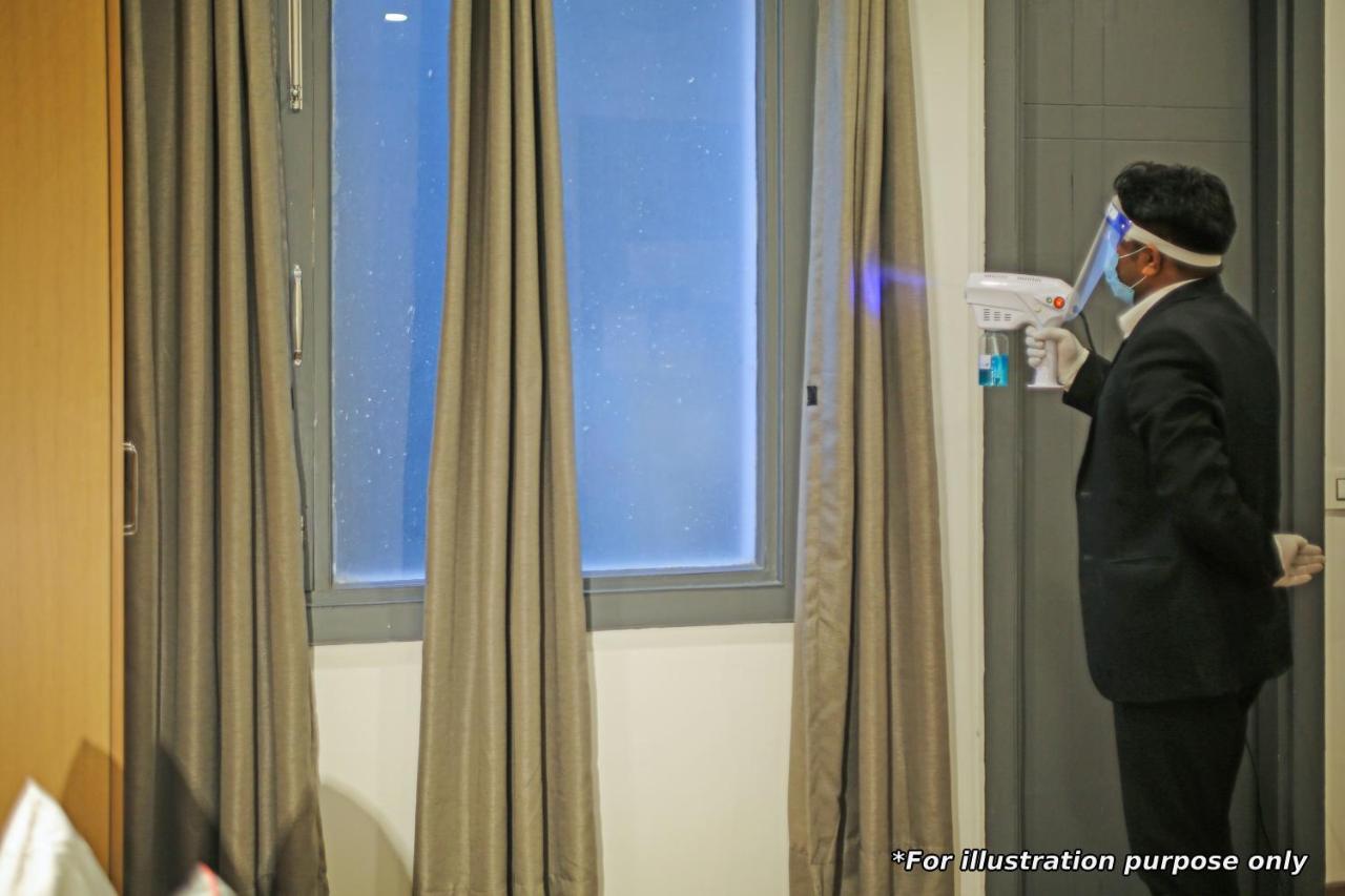 Oyo Townhouse 595 Majestic Hotel 4*