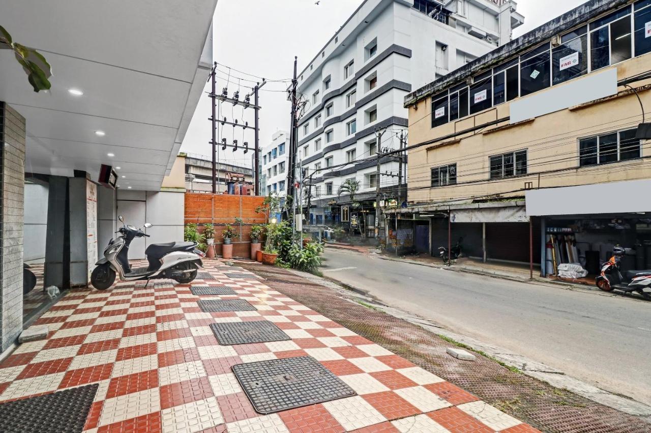 Oyo Townhouse 595 Majestic Hotel