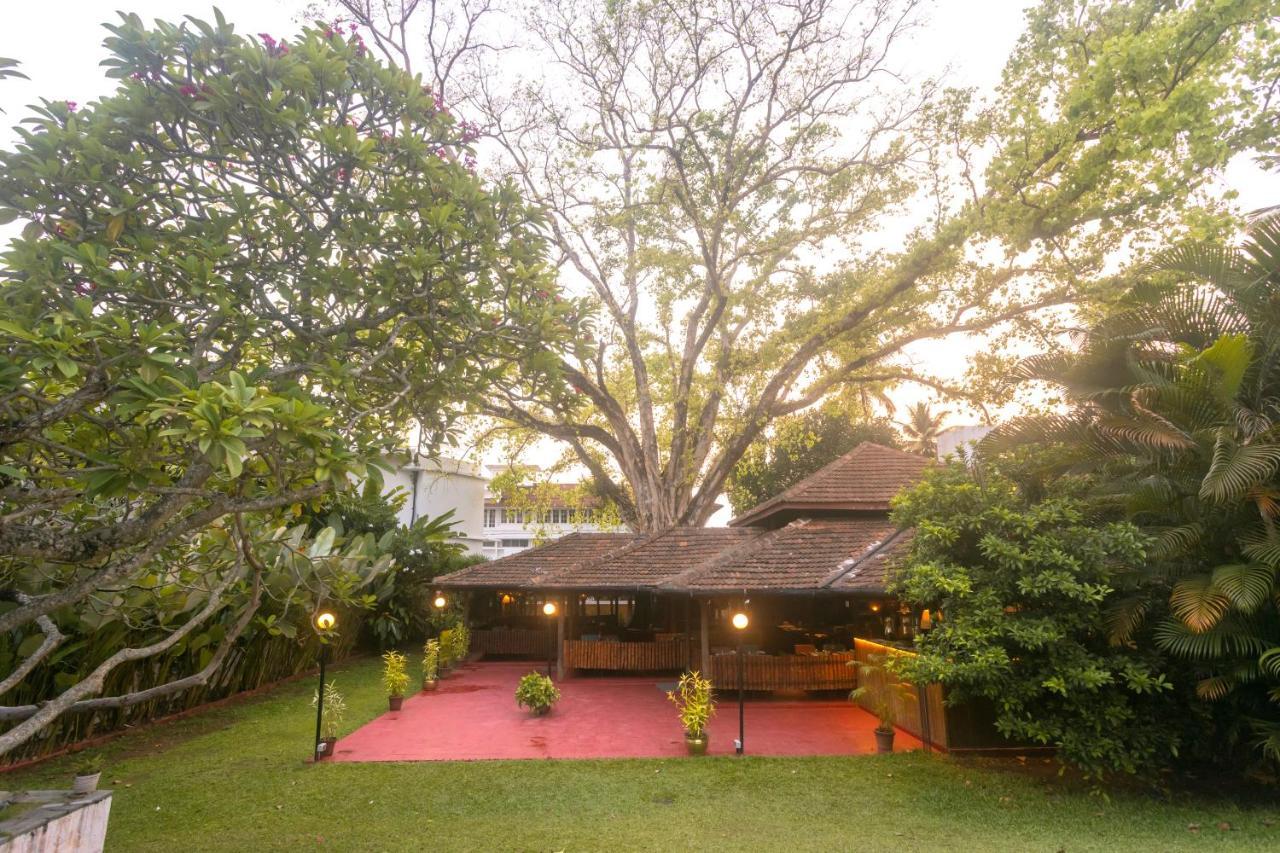Casino - Cgh Earth, Cochin 5* Kochi