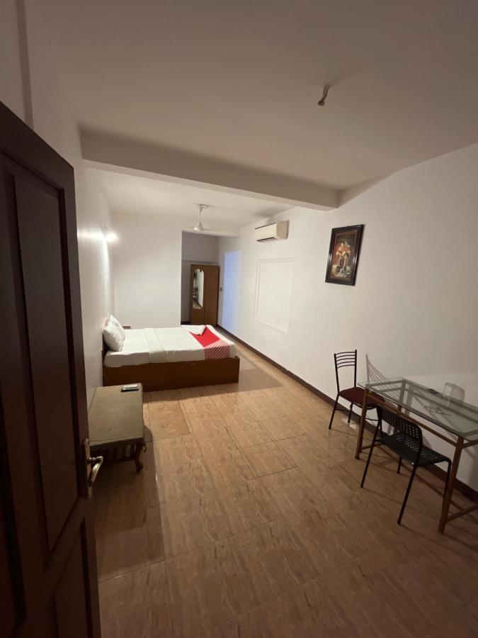 Hotel Tower 21 Regency