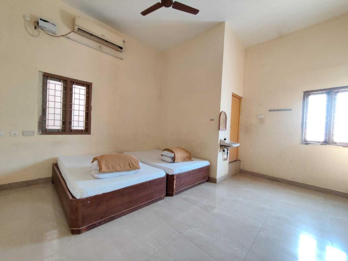 Oyo Lala Hotel