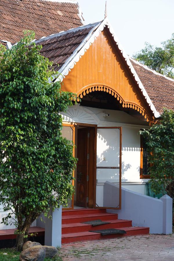 Alfred Place Hotel Kochi