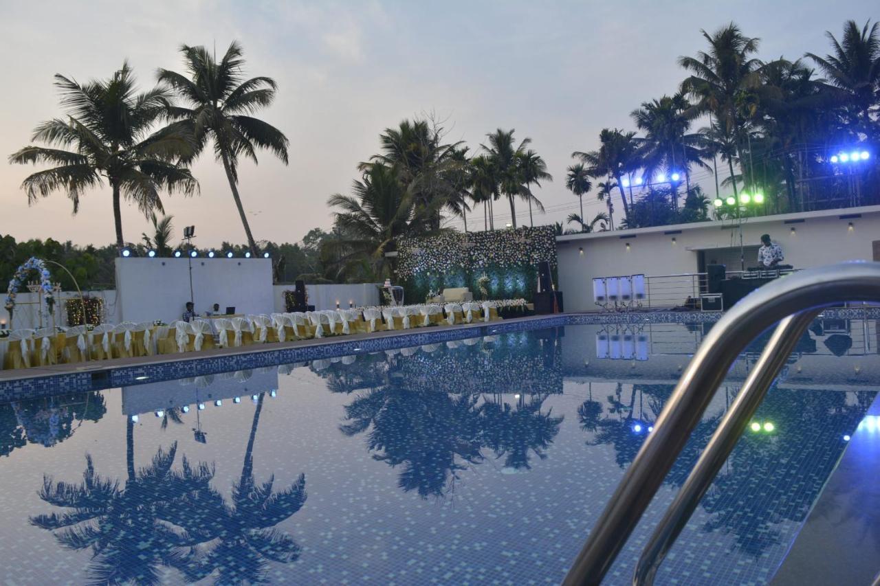 Angamaly Convention Centre Hotel 4*