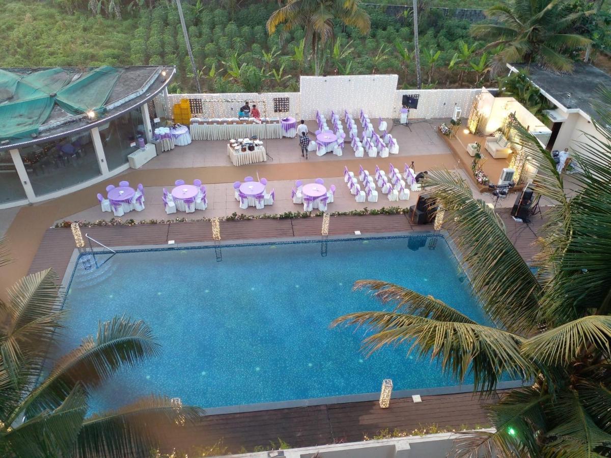 Angamaly Convention Centre Hotel 4*