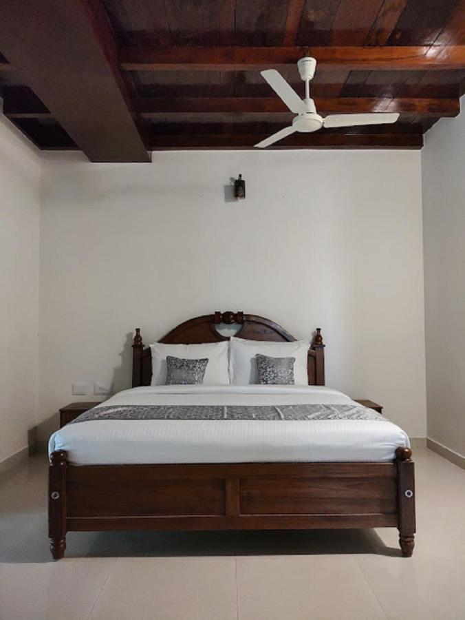 Alfred Place Hotel