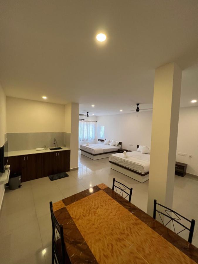 Heres Residency Hotel *