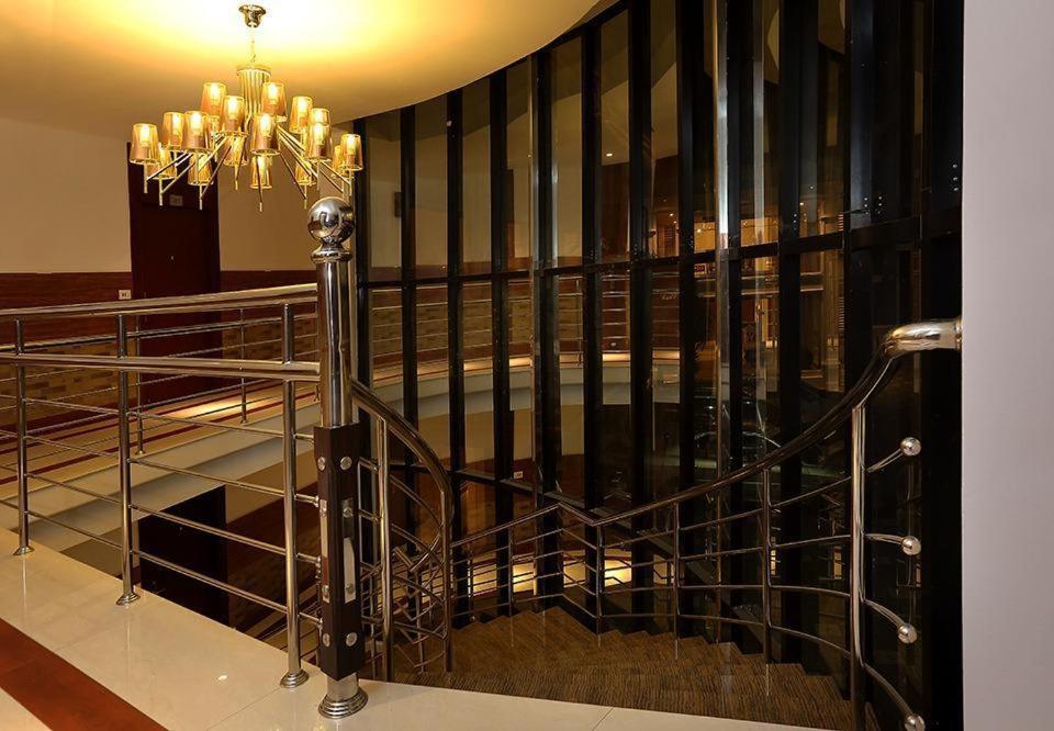 Eloor Tourist Hotel 3*