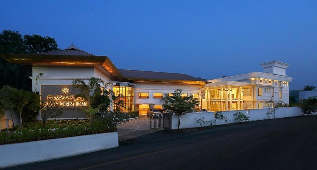 Hotel Eloor Tourist Kochi