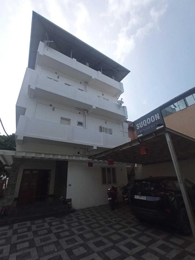 Hotel Collection O 81026 Suqoon Premium Stays Kochi