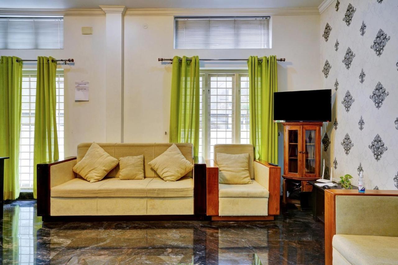 Hotel Collection O 81026 Suqoon Premium Stays Kochi