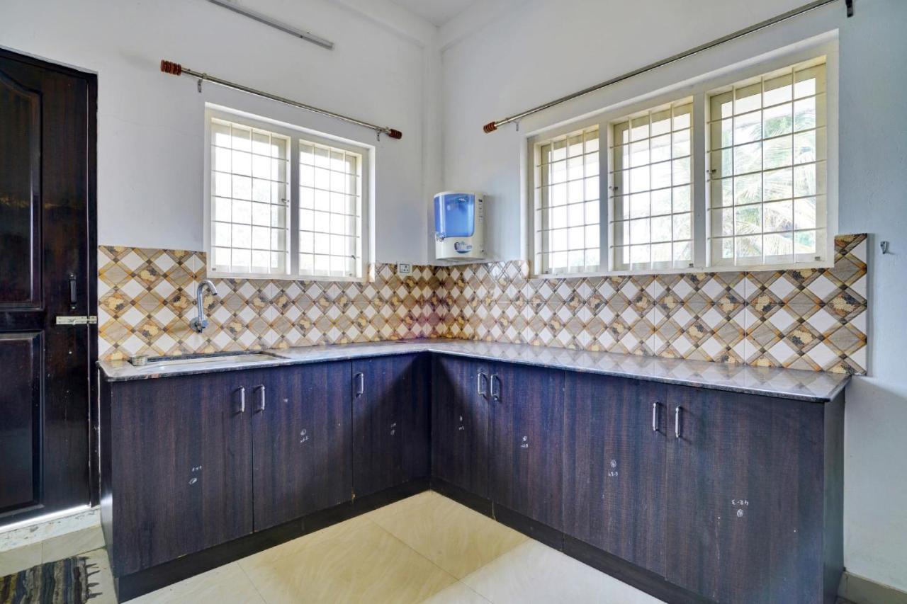 Hotel Collection O 81026 Suqoon Premium Stays Kochi