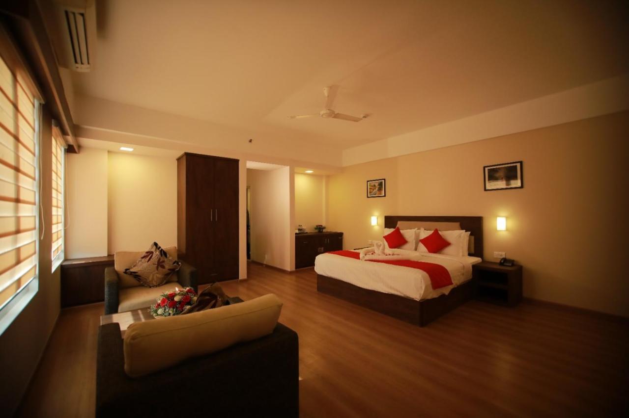 Abaam Chelsea Hotel Kochi