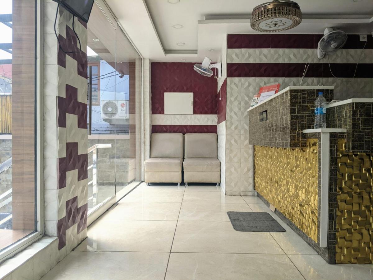 Hotel Feathers Kochi