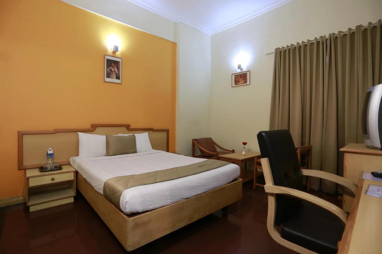 Presidency Towers,kochi Love hotel Kochi