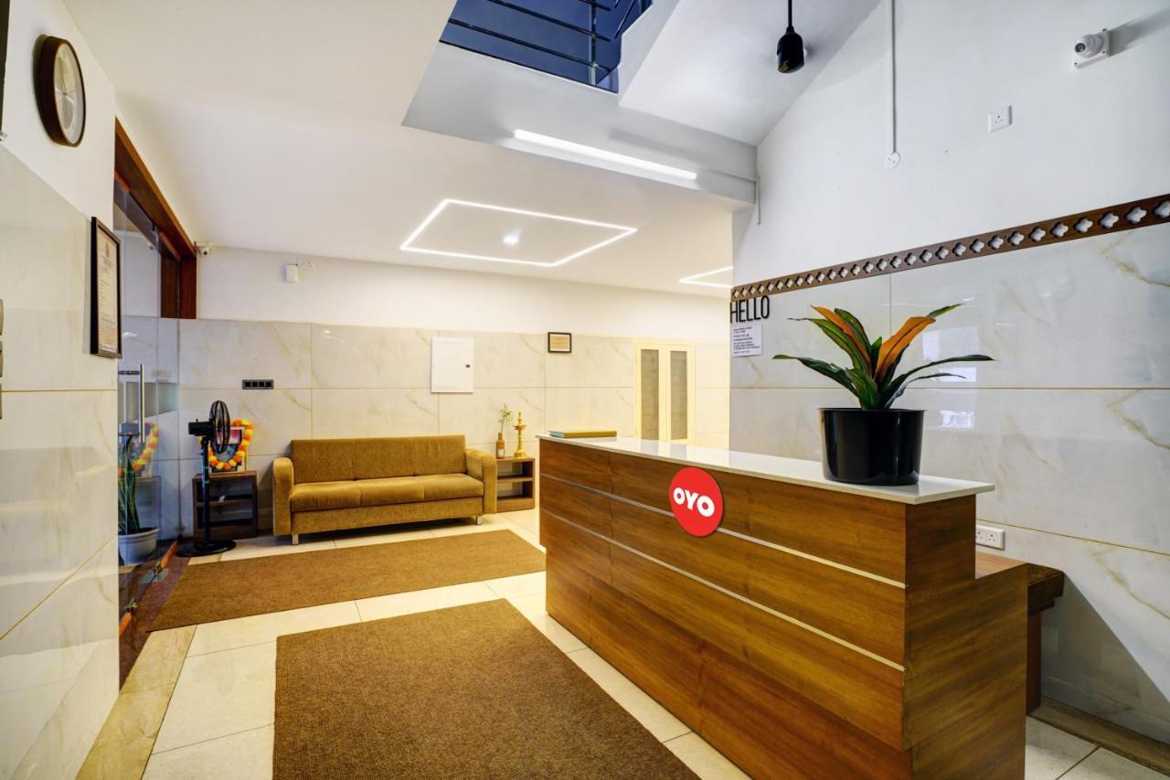 Hotel Oyo Flagship Darsana Central 2*