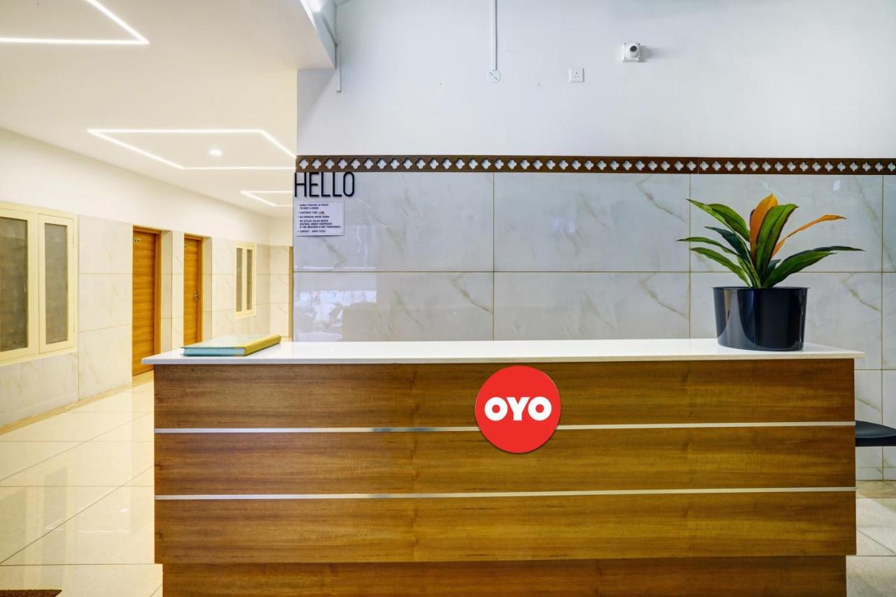 Hotel Oyo Flagship Darsana Central 2*
