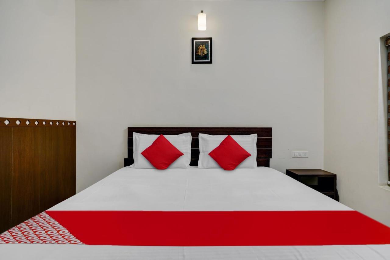 Oyo Flagship Darsana Central Hotel Kochi