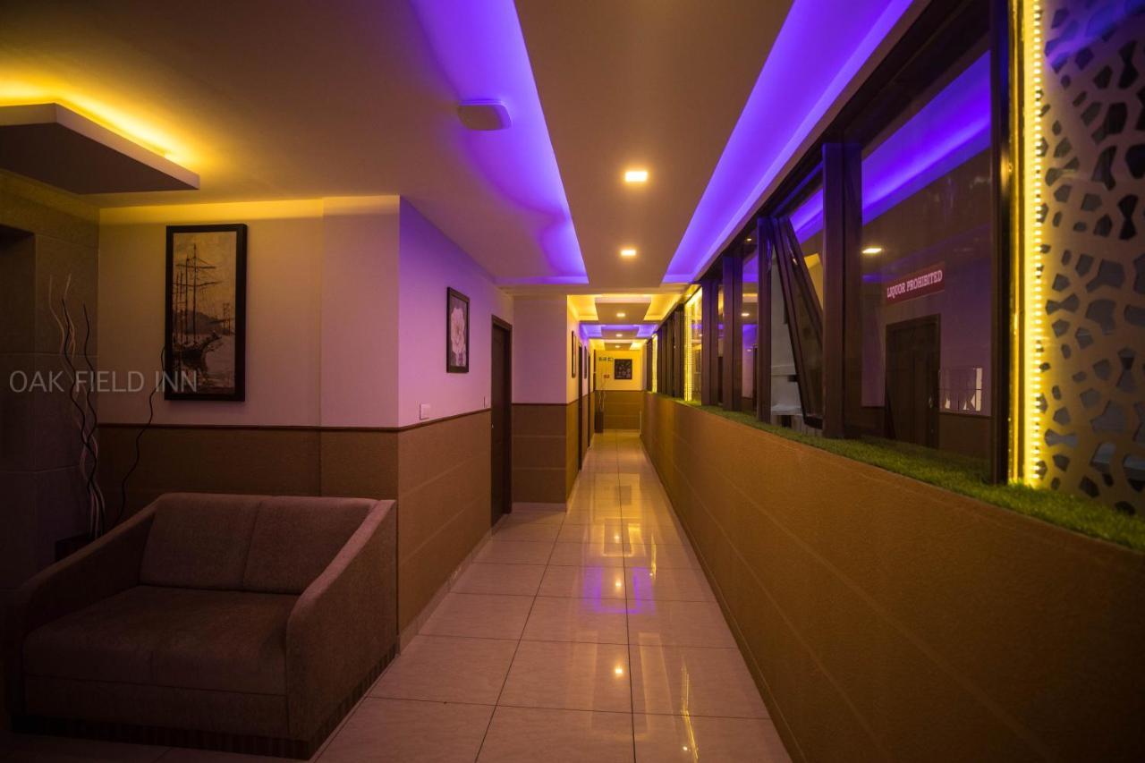 Hotel Oak Field