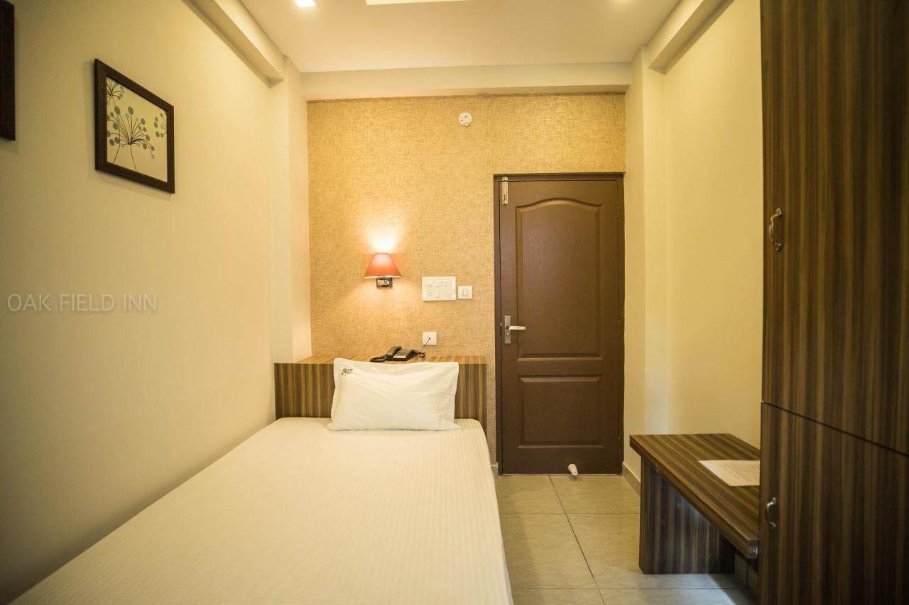 Oak Field Hotel