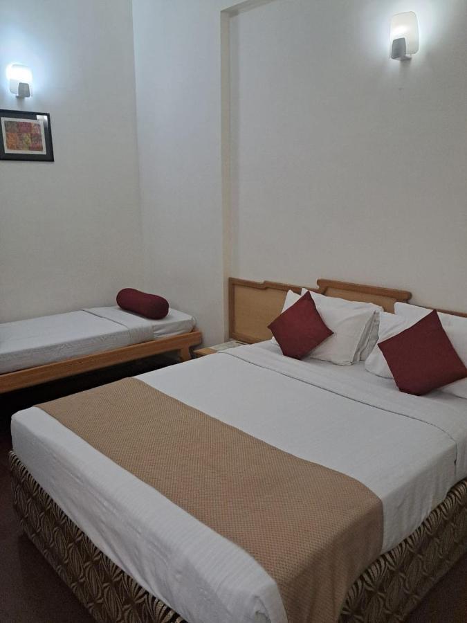 Love hotel Presidency Towers,kochi *