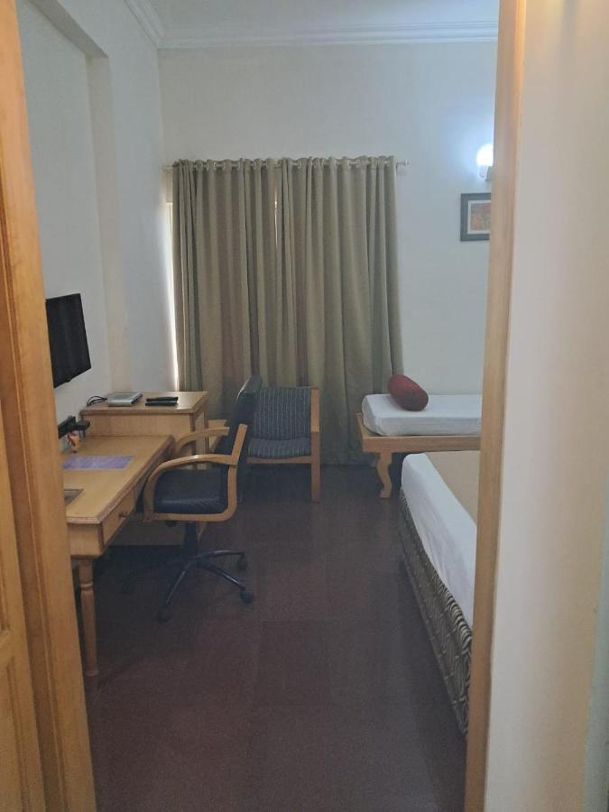 Love hotel Presidency Towers,kochi
