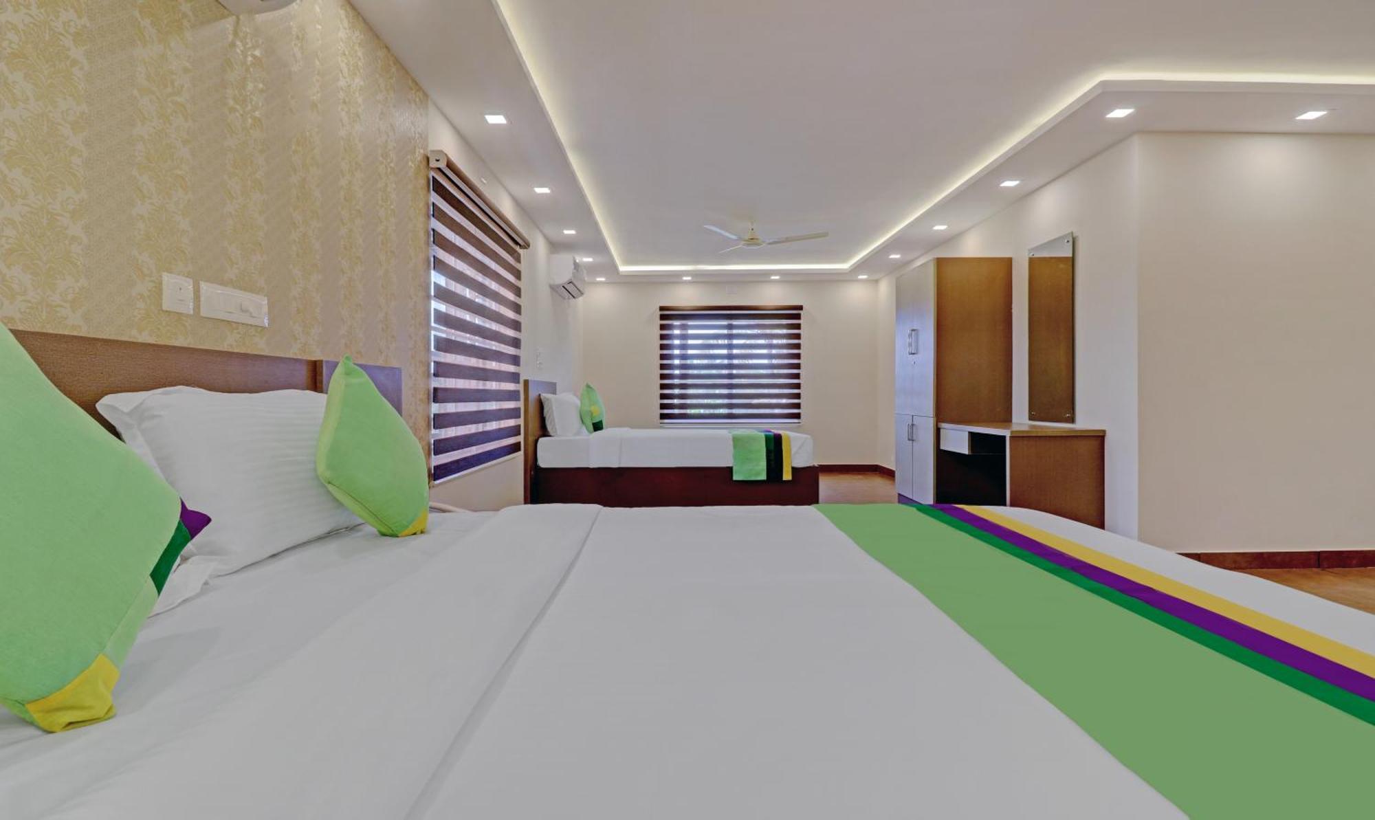 Treebo Golden Terminal, Airport 3*