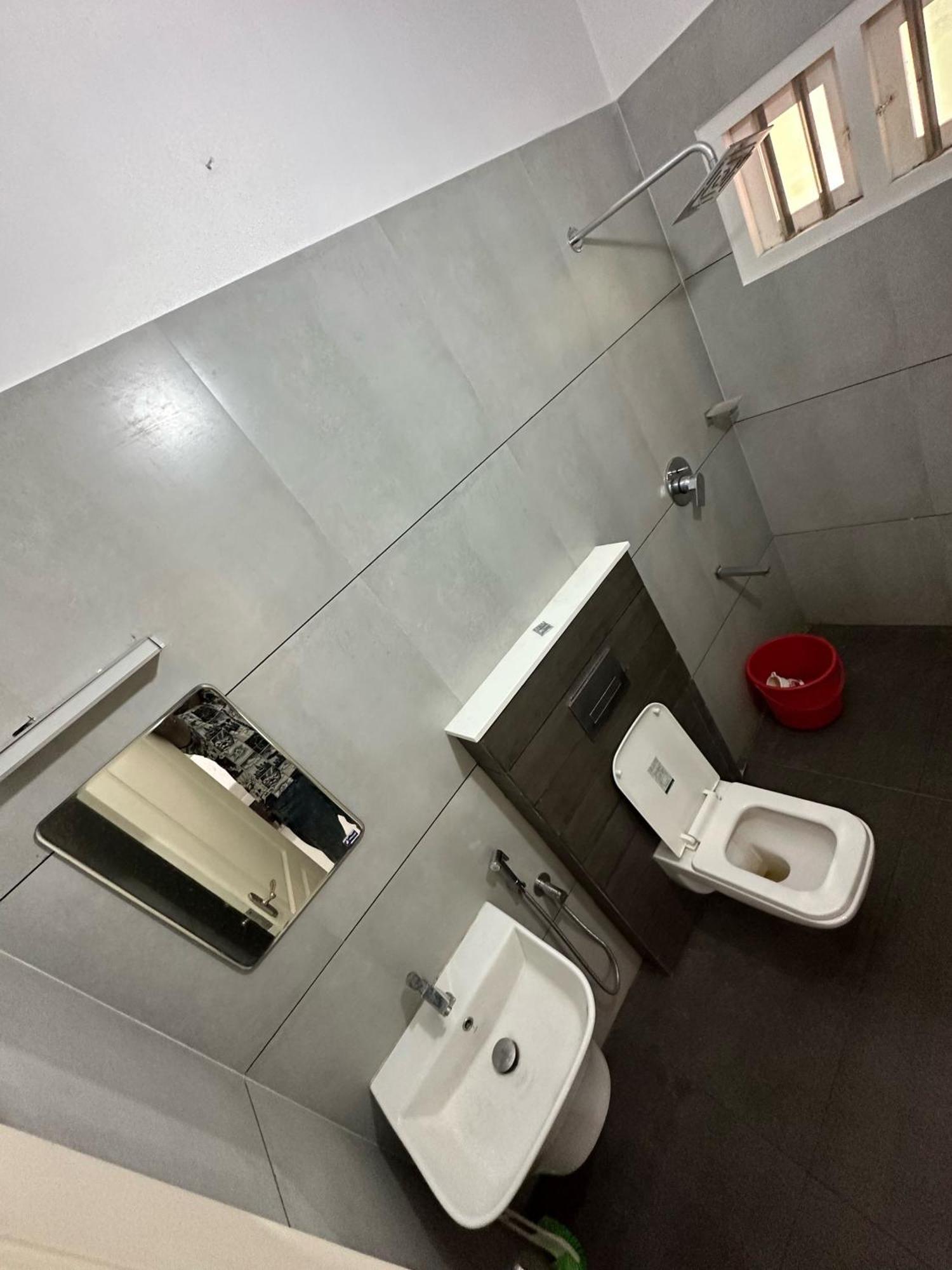 Hotel Oyo Flagship Pearl Retreat Kochi