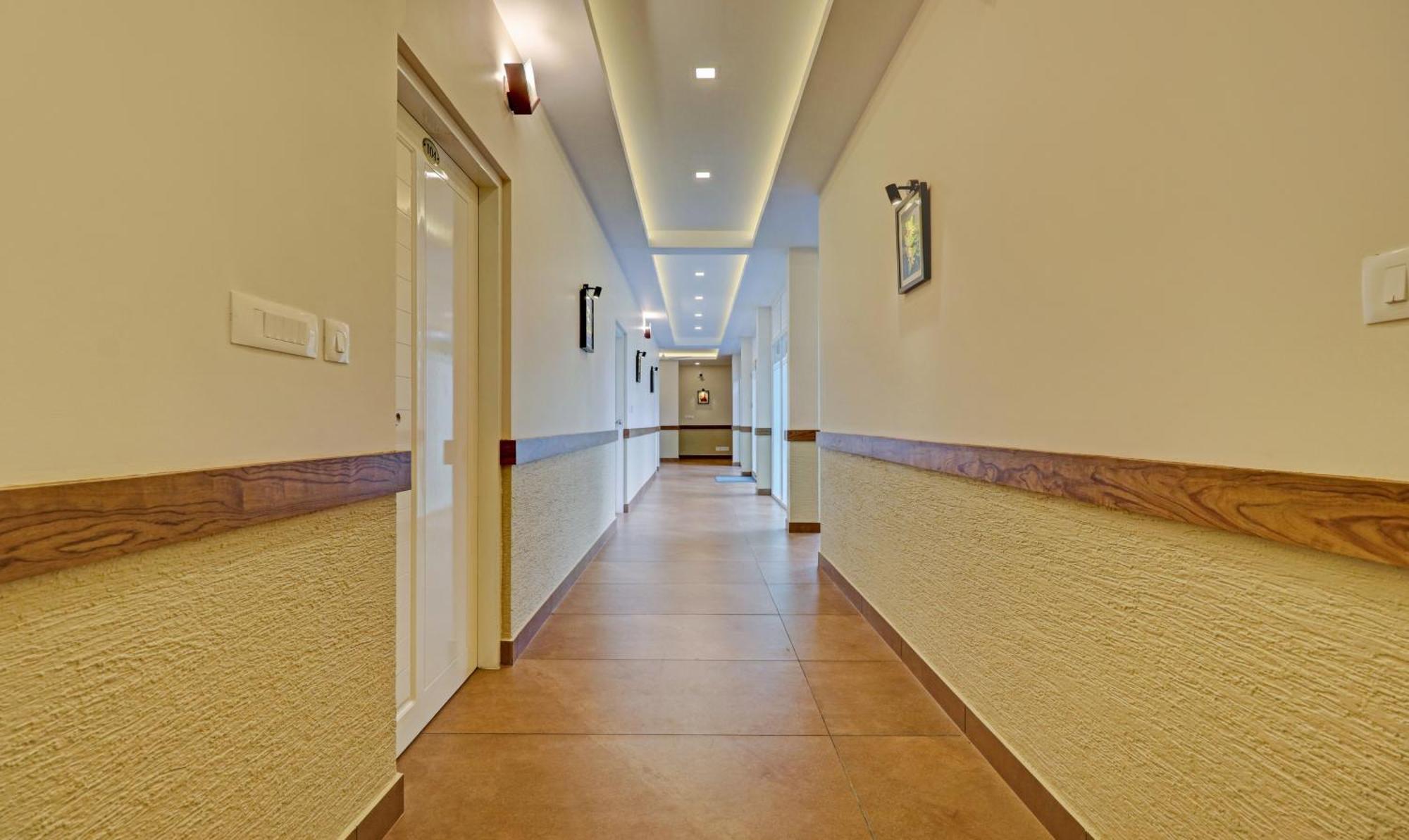 Hotel Treebo Golden Terminal, Airport Kochi