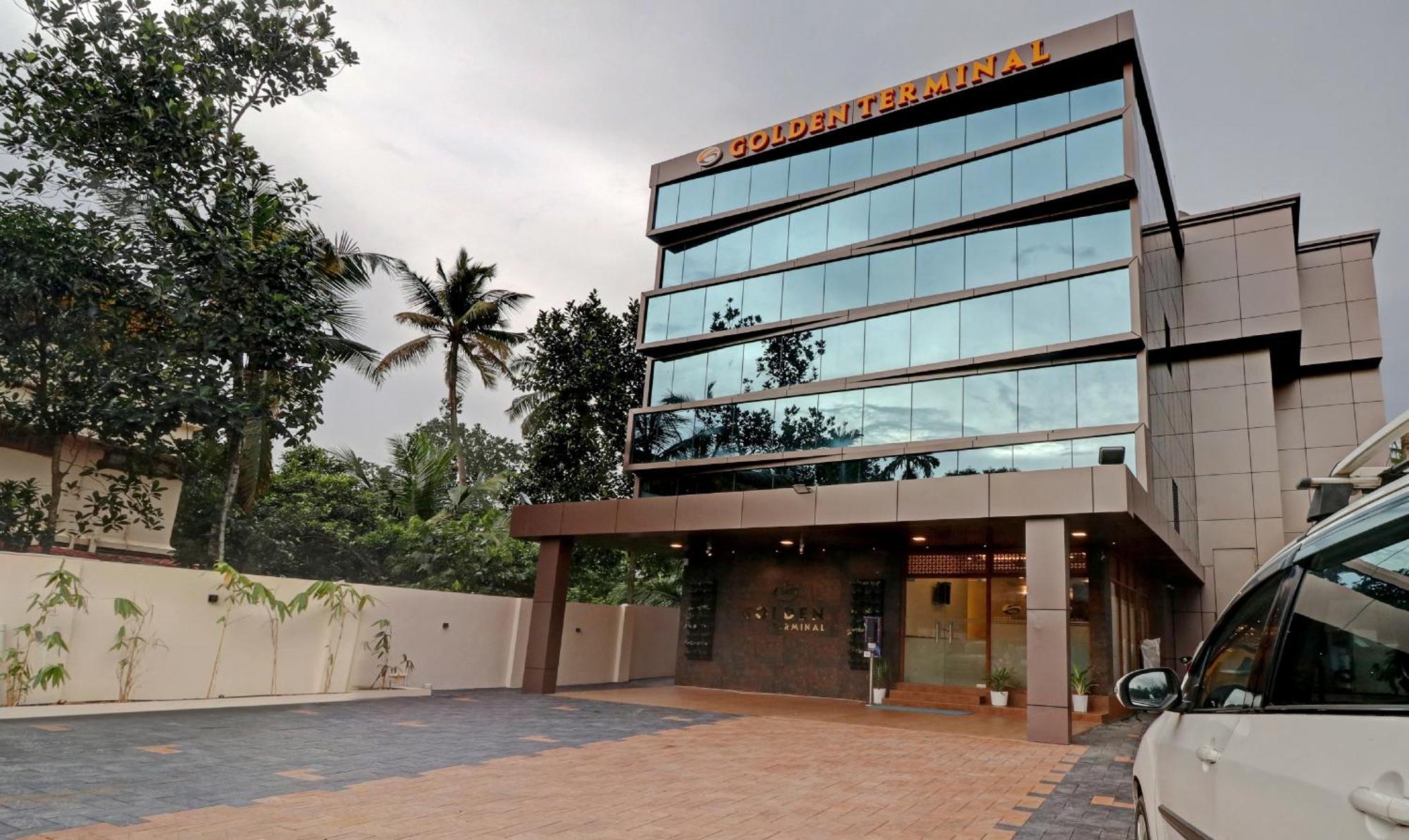 Treebo Golden Terminal, Airport Kochi