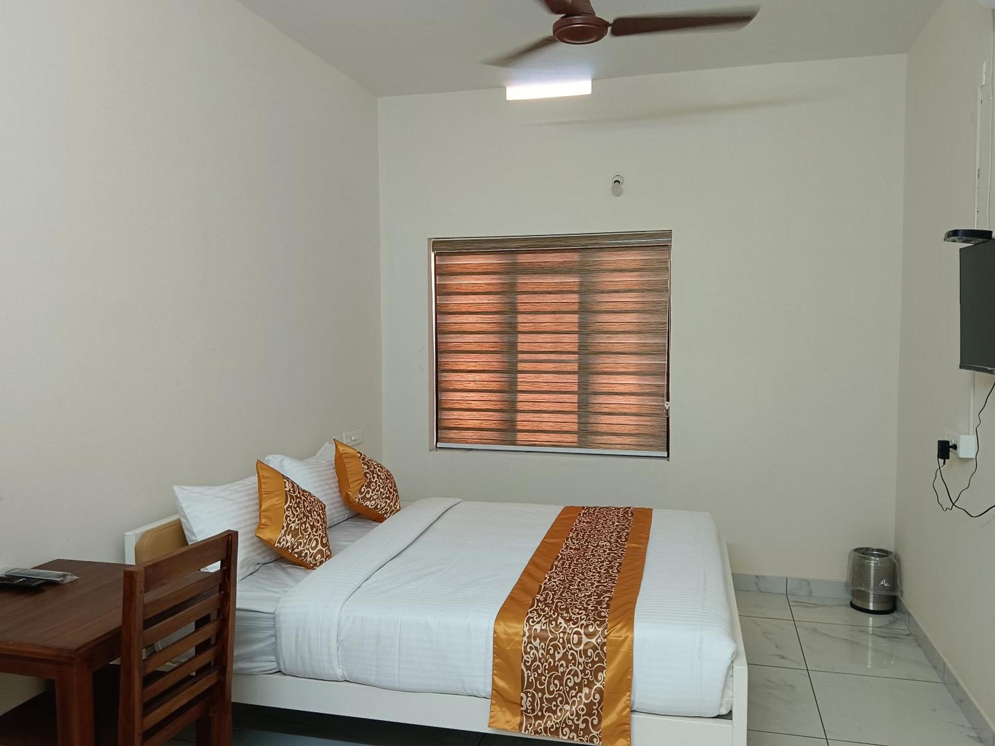 Greenview Royal Near Amrita Hospital Edappally Homestay Kochi