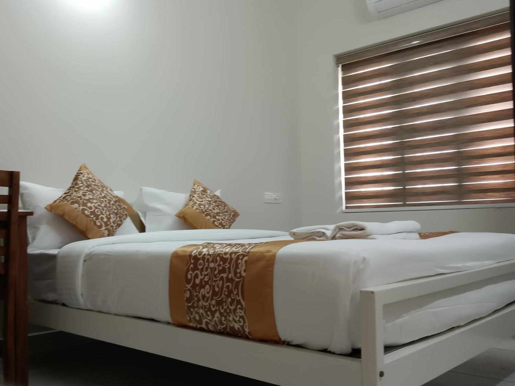 Greenview Royal Near Amrita Hospital Edappally Homestay Kochi