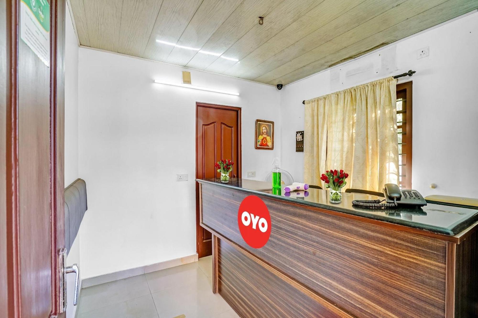 Hotel O Majestic Group Kochi