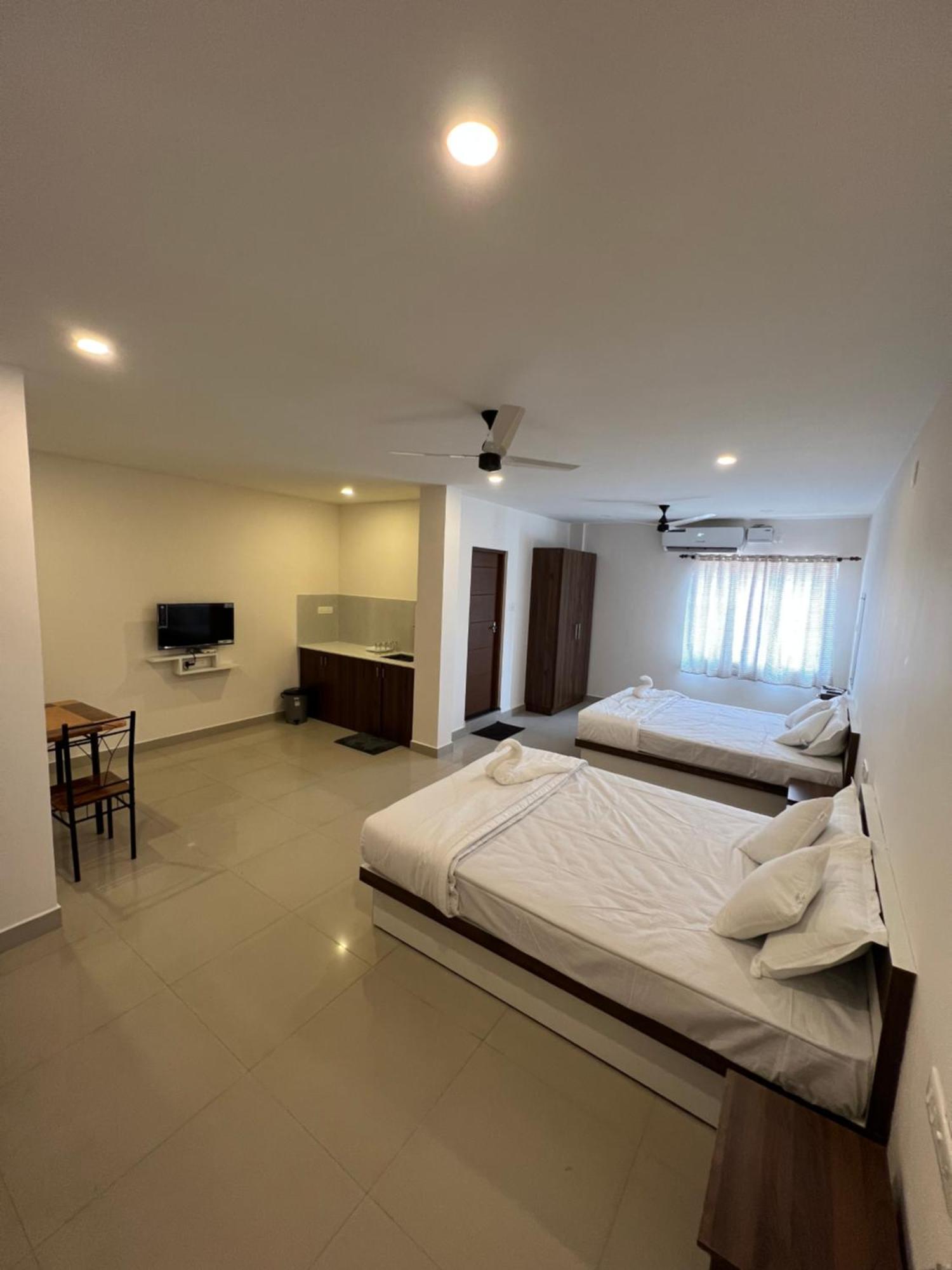 Heres Residency Hotel *