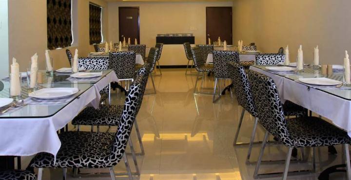 Super Townhouse Malabar Illam 4*