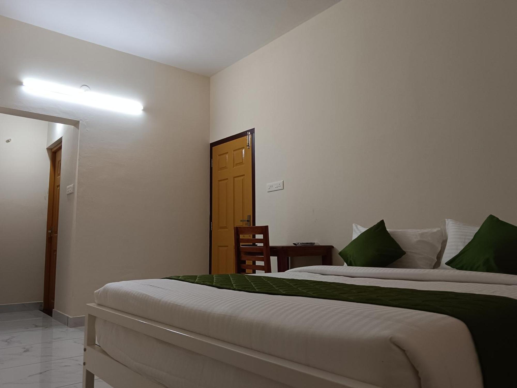 Greenview Royal Near Amrita Hospital Edappally Homestay *