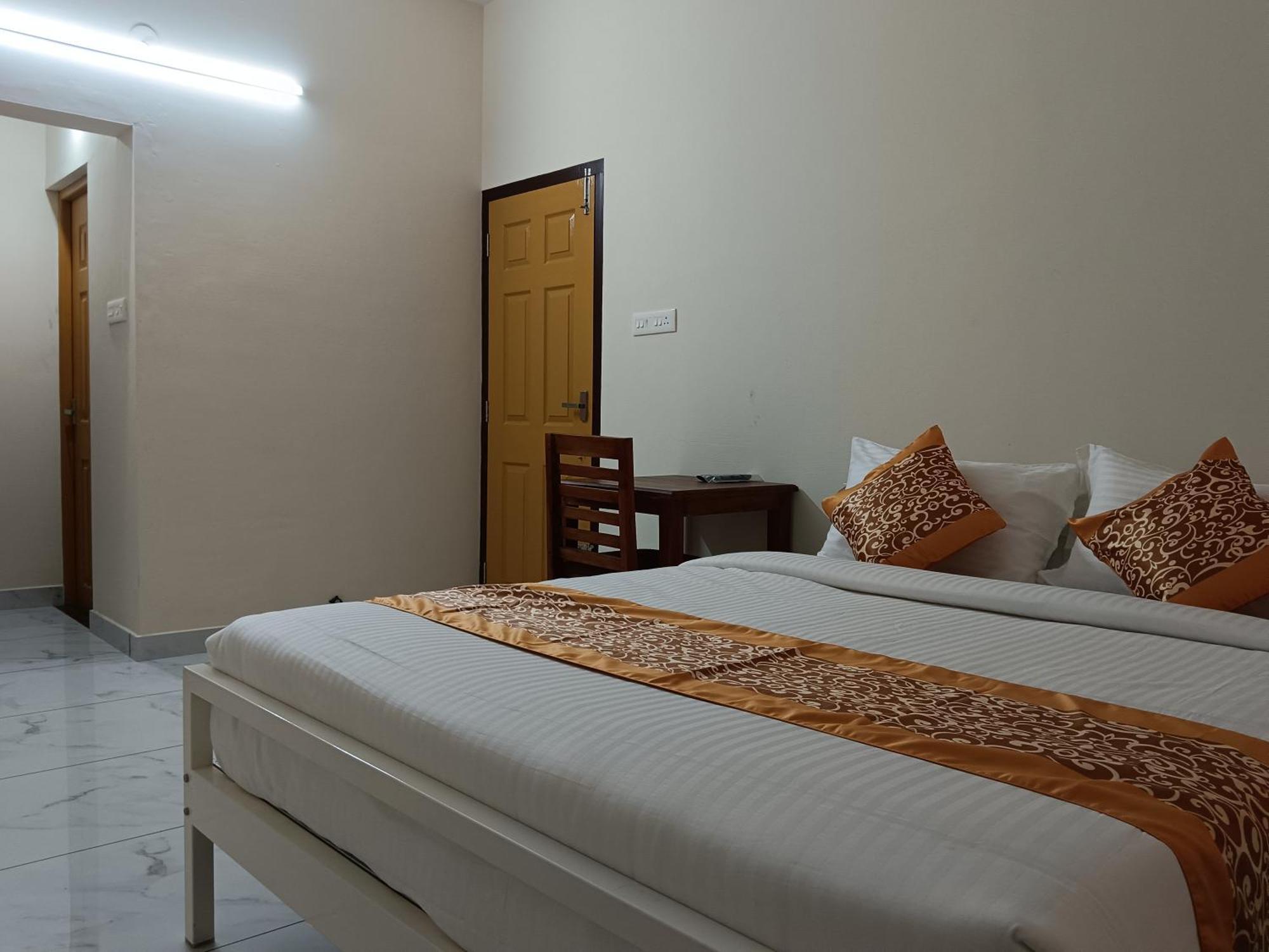 Greenview Royal Near Amrita Hospital Edappally Homestay Kochi