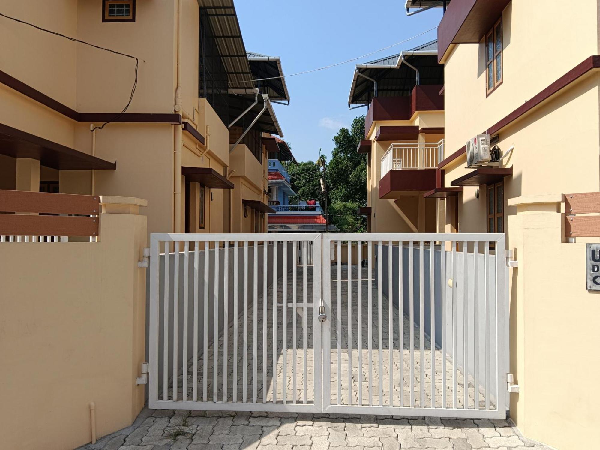 Greenview Royal Near Amrita Hospital Edappally *