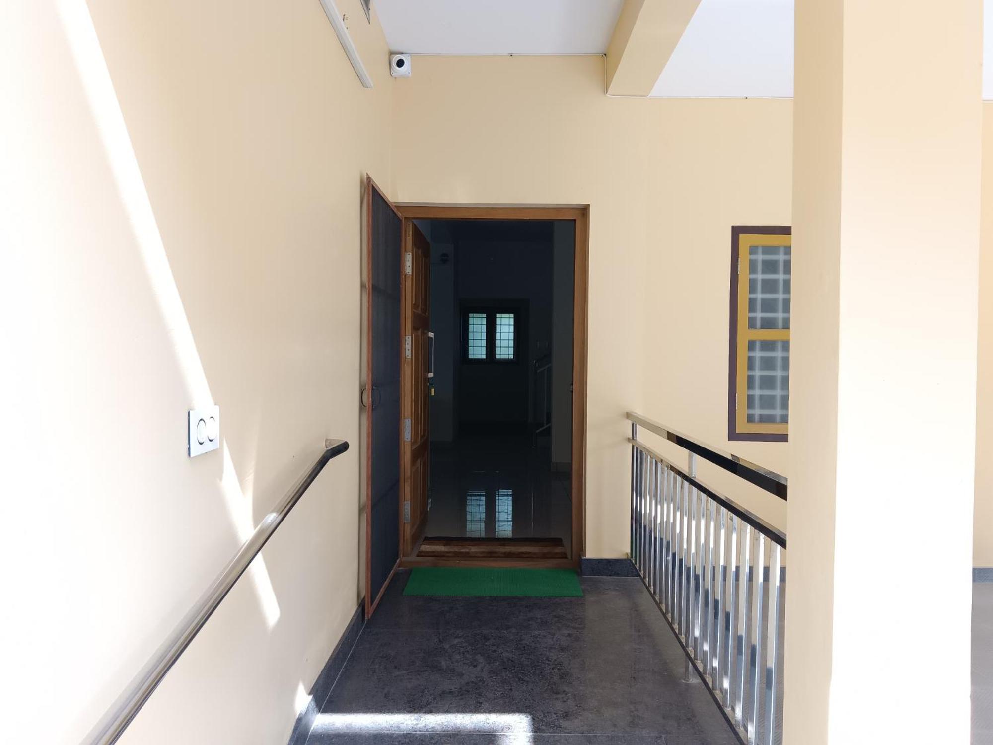 Greenview Royal Near Amrita Hospital Edappally