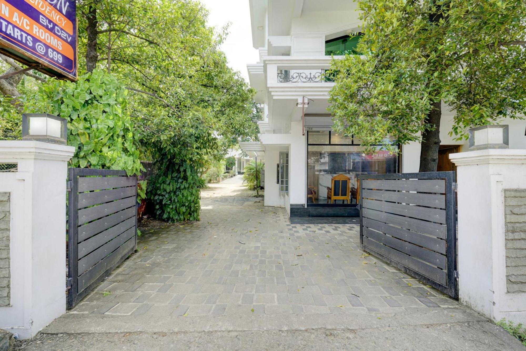 Oyo Flagship Blue Moon Residency Hotel Kochi