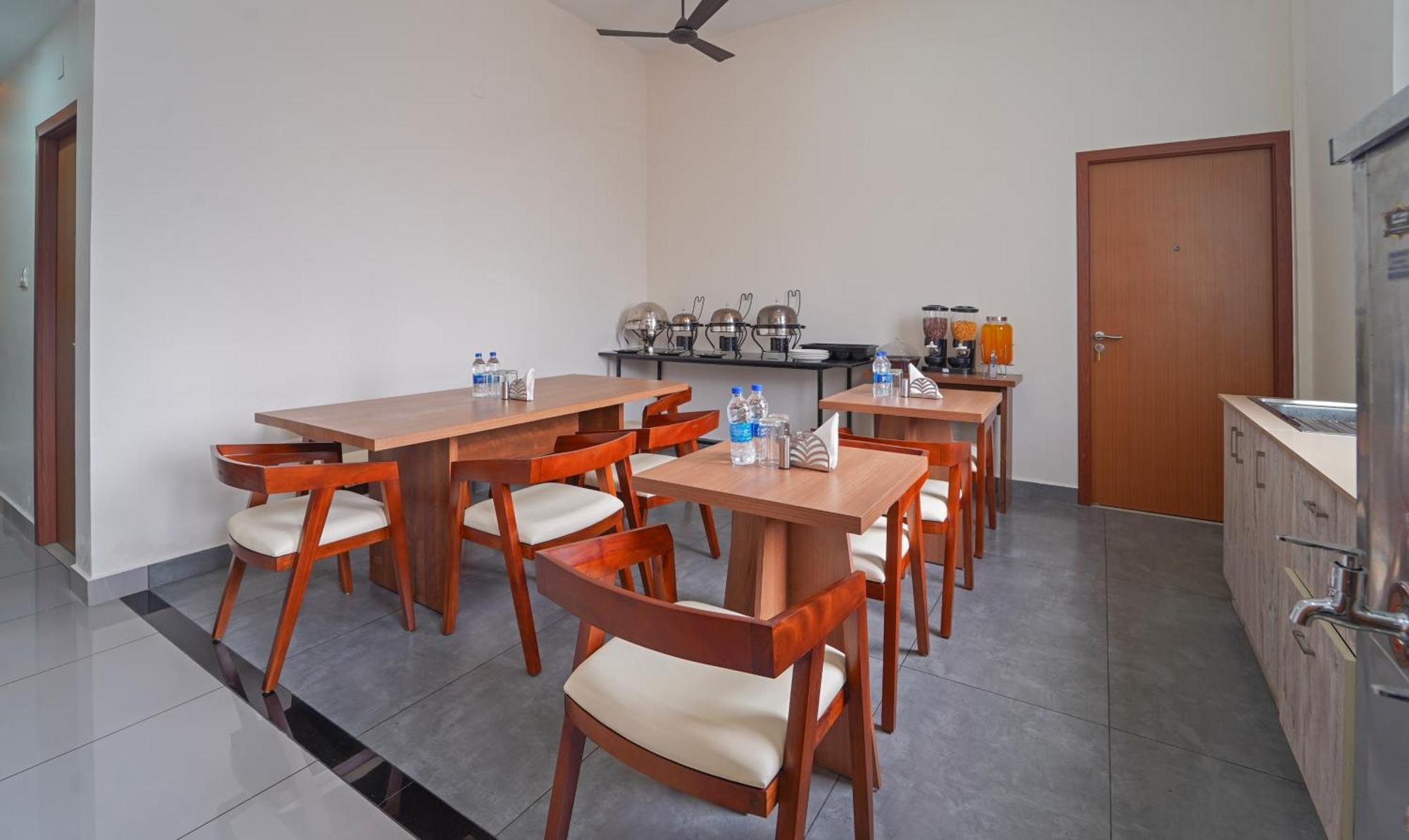 Itsy Avani Stays, Vyttila, Hotel Kochi