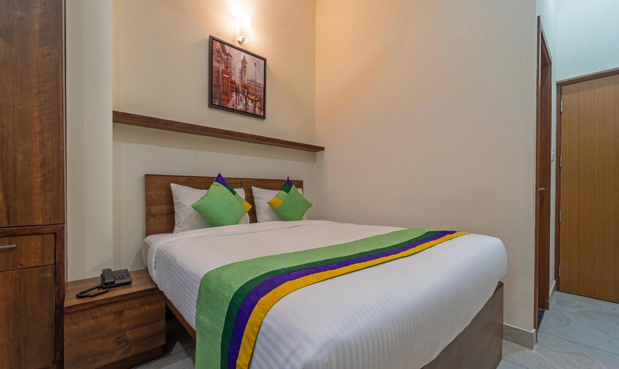 Itsy Avani Stays, Vyttila, Hotel